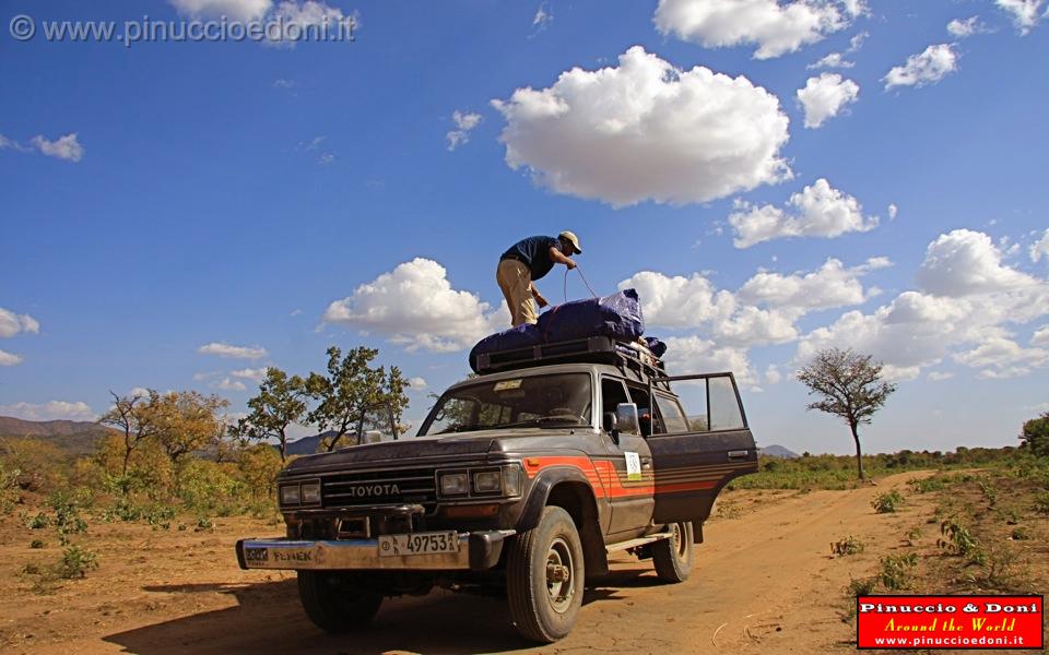 Ethiopia - Sulla strada per Turni - 33.jpg